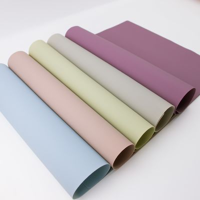 BPA Free Kaymaz Çocuklar Silikon Placemat Özelleştirilmiş Logo ile Renkli masa mat sümen