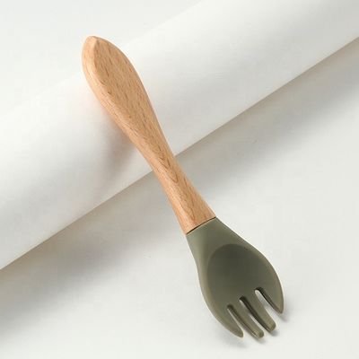 Ahşap Saplı Isıya Dayanıklı Gıda Sınıfı Silikon Çatal ve Kaşıklar
