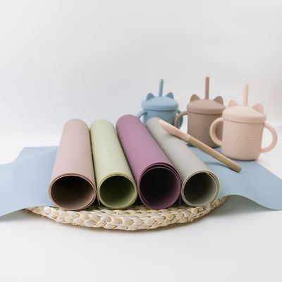 BPA Free Kaymaz Çocuklar Silikon Placemat Özelleştirilmiş Logo ile Renkli masa mat sümen