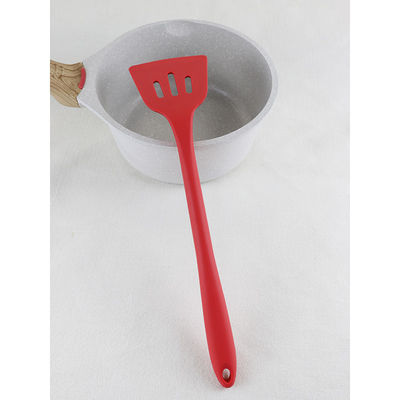 Kırmızı Gri Beyaz Renkler Silikon Mutfak Gereçleri Seti Panton Renkli Spatula Sıcak Kanıtı