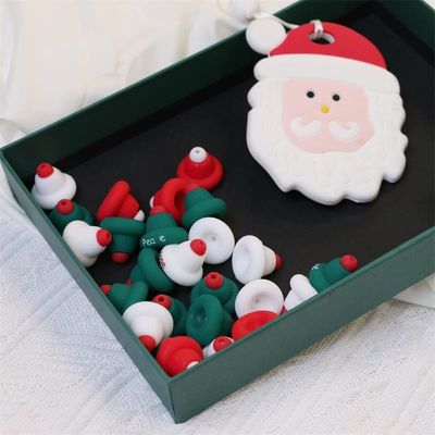 Toptan satış, %100 güvenli, Bpa'dan arınmış silikon boncuk, 3 boyutlu Noel şapkası odaları - Zehirli değil.