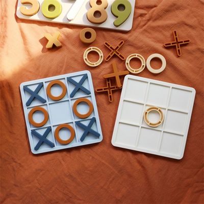 MOQ 50 Set Silikon XO Tic Tac Toe Bulmaca Özelleştirilebilir Logo Renkleri BPA Ücretsiz CE Sertifikası Silikon Oyuncaklar
