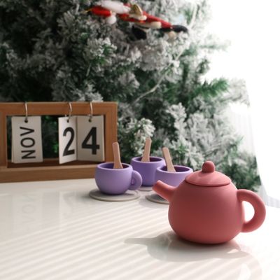 Son Çocuk Oyuncakları BPA Ücretsiz Gıda Sınıfı 17pcs Seti Silikon Kupa Kaşık Kıyısı Tatlı Çaydanlık Oyuncak Paketi