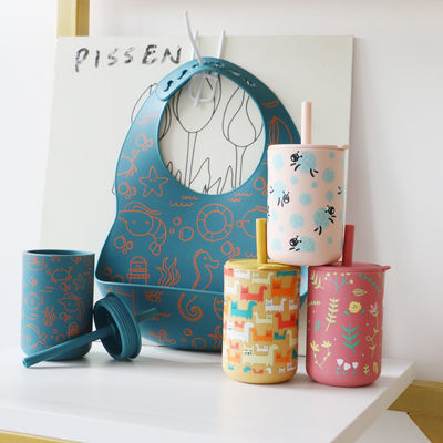 Basılı Özellik İçme Silikon Sippy Cup Çöple