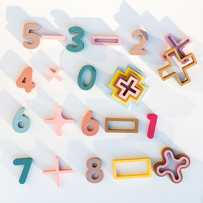 Özel OEM ODM bebekler için özel silikon oyuncaklar basılı lazer numarası küçük tahta 10pcs çocuk eğitim oyuncak seti paketi